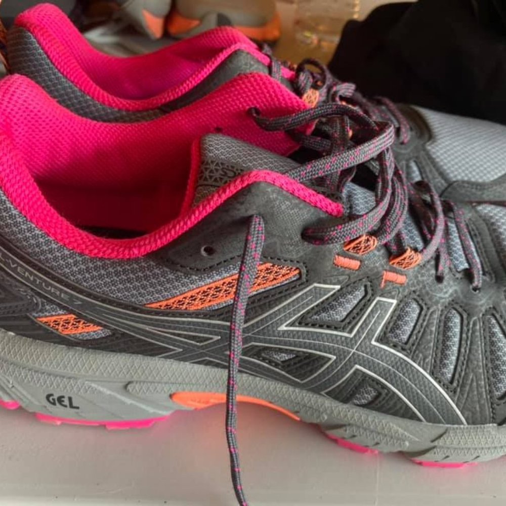 Brand New ASICS Gel Venture 7 Trail/Running Shoes